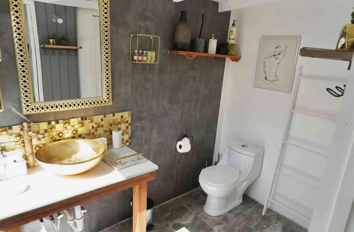 Lush Relaxing Coastline Villa With Private Pool 트레저 비치 0*,