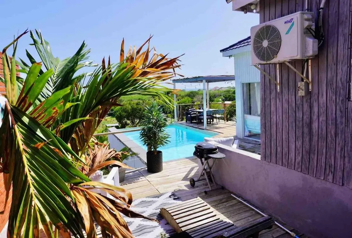 Lush Relaxing Coastline Villa With Private Pool 트레저 비치