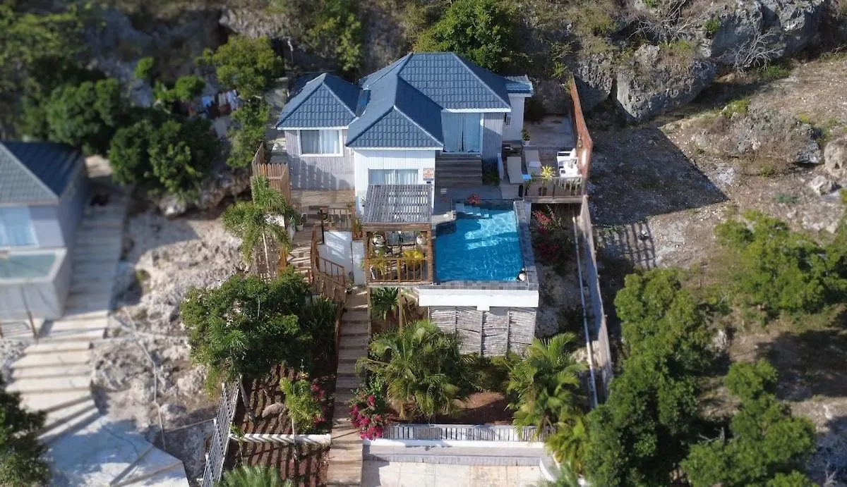 Lush Relaxing Coastline Villa With Private Pool 트레저 비치 자메이카