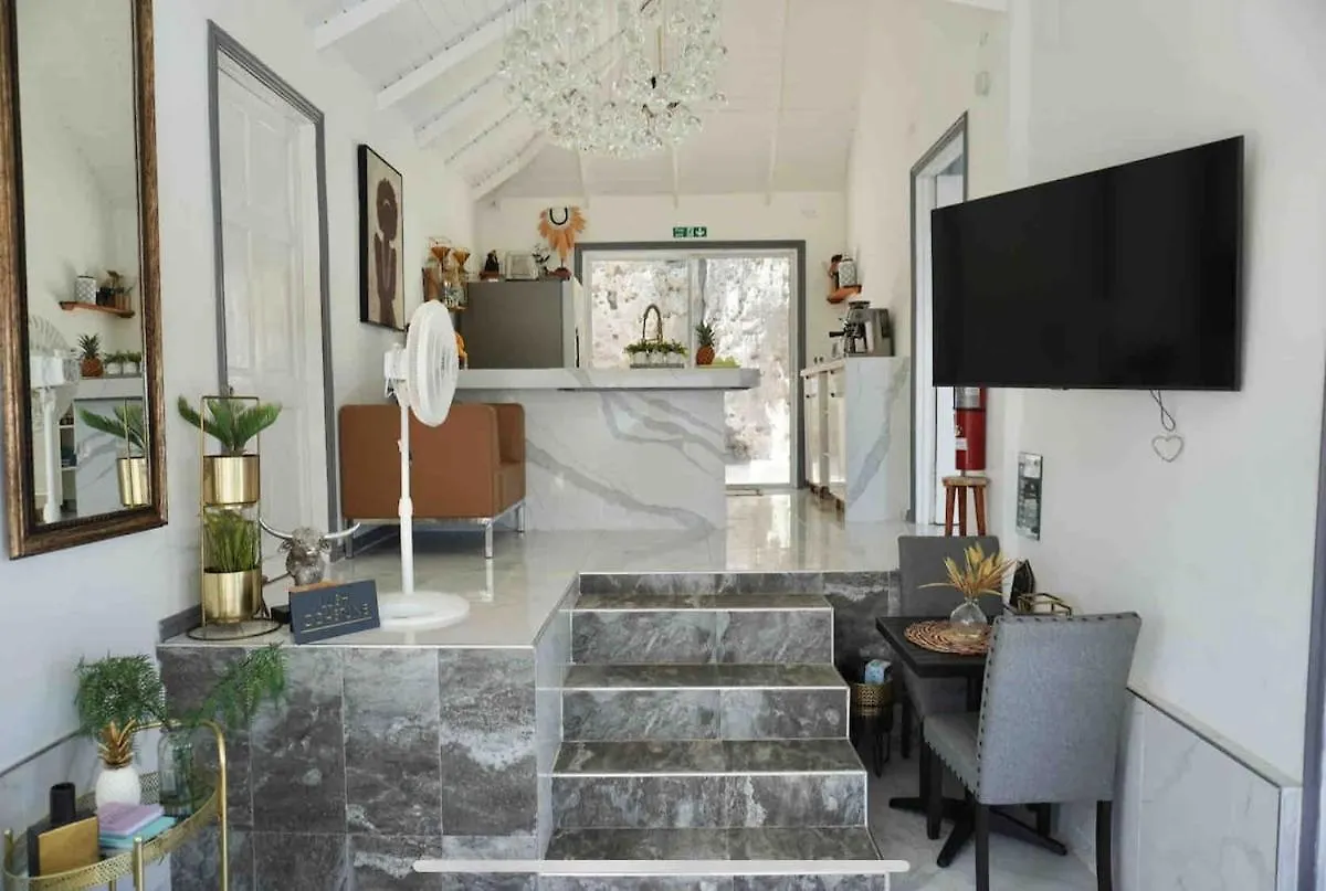 Lush Relaxing Coastline Villa With Private Pool 트레저 비치 0*,