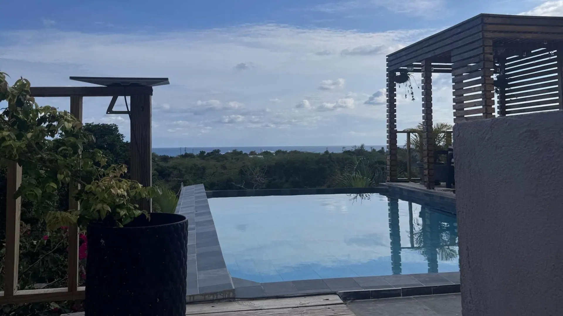 Lush Relaxing Coastline Villa With Private Pool Treasure Beach Jamaica